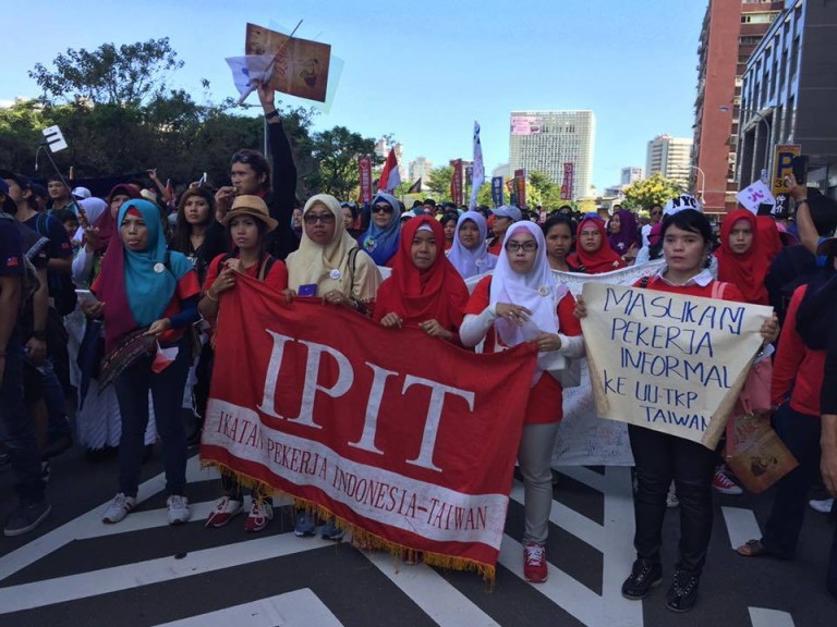 Đài Loan: Hàng nghìn lao động Việt Nam, Indonesia, Thái Lan và Philippin biểu tình đòi quyền lợi cho người lao động