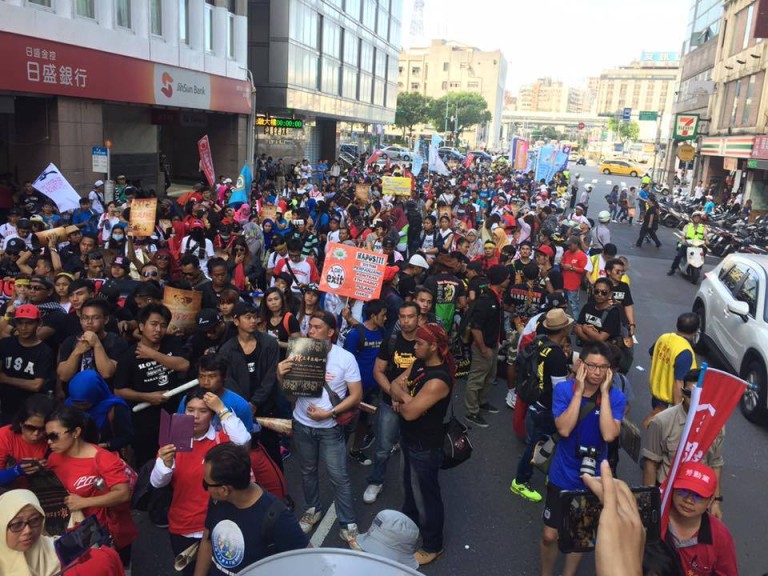 Đài Loan: Hàng nghìn lao động Việt Nam, Indonesia, Thái Lan và Philippin biểu tình đòi quyền lợi cho người lao động
